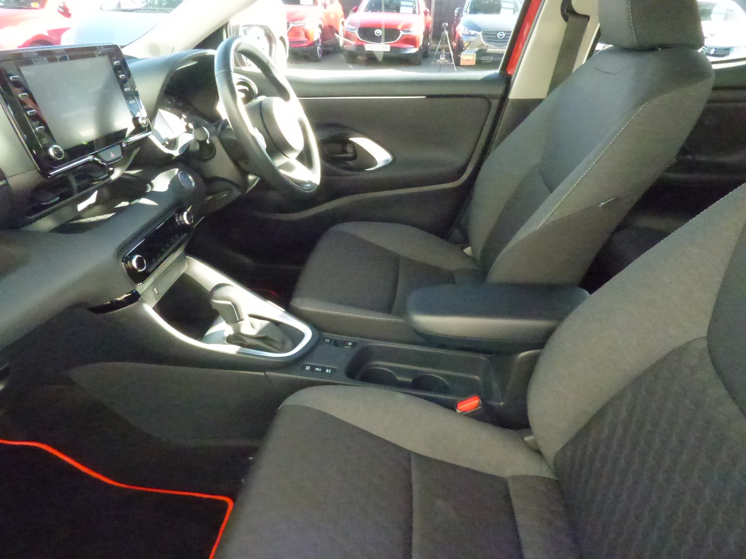 Used Mazda Mazda2 HYBRID 2023 for sale - 76133742: Photo 18