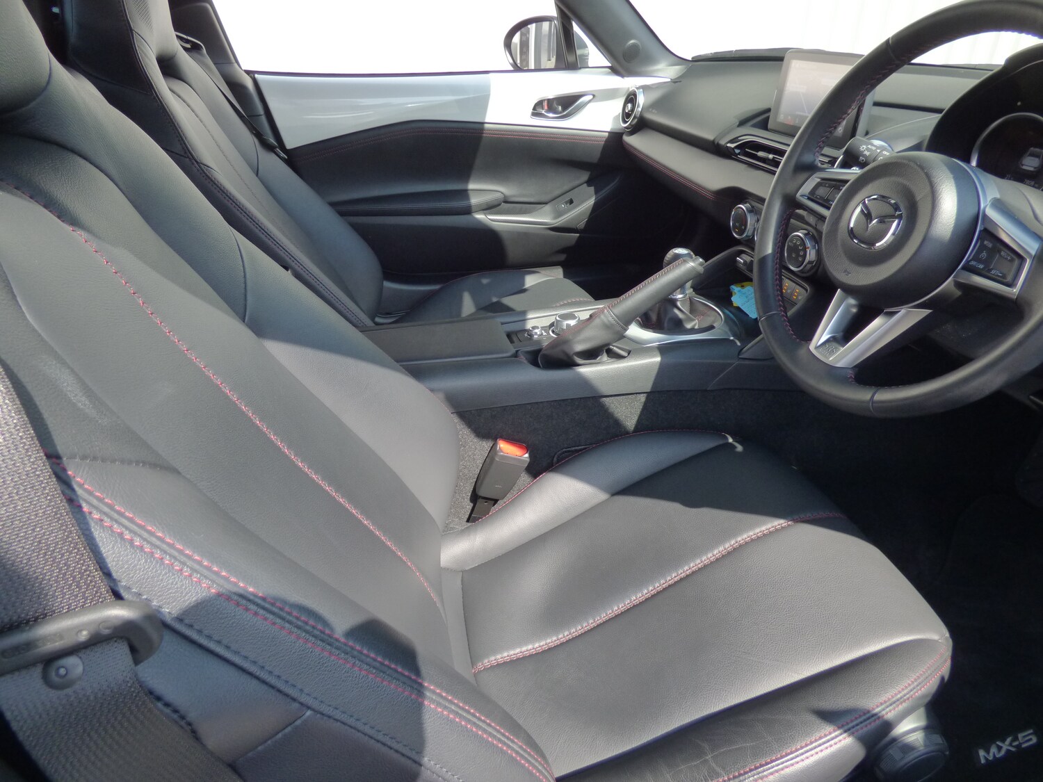 Used Mazda MX-5 2018 for sale - 76341257: Photo 11