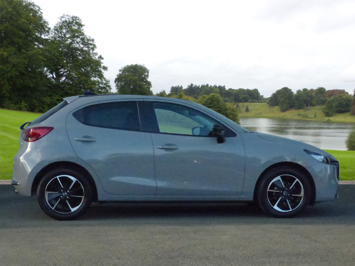 Used Mazda Mazda2 2024 for sale - 75994413: Photo 2