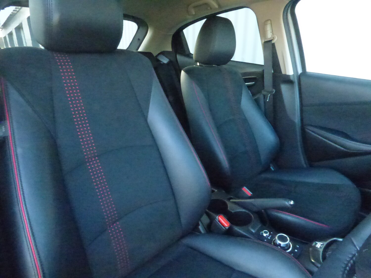Used Mazda Mazda2 2024 for sale - 75994413: Photo 9