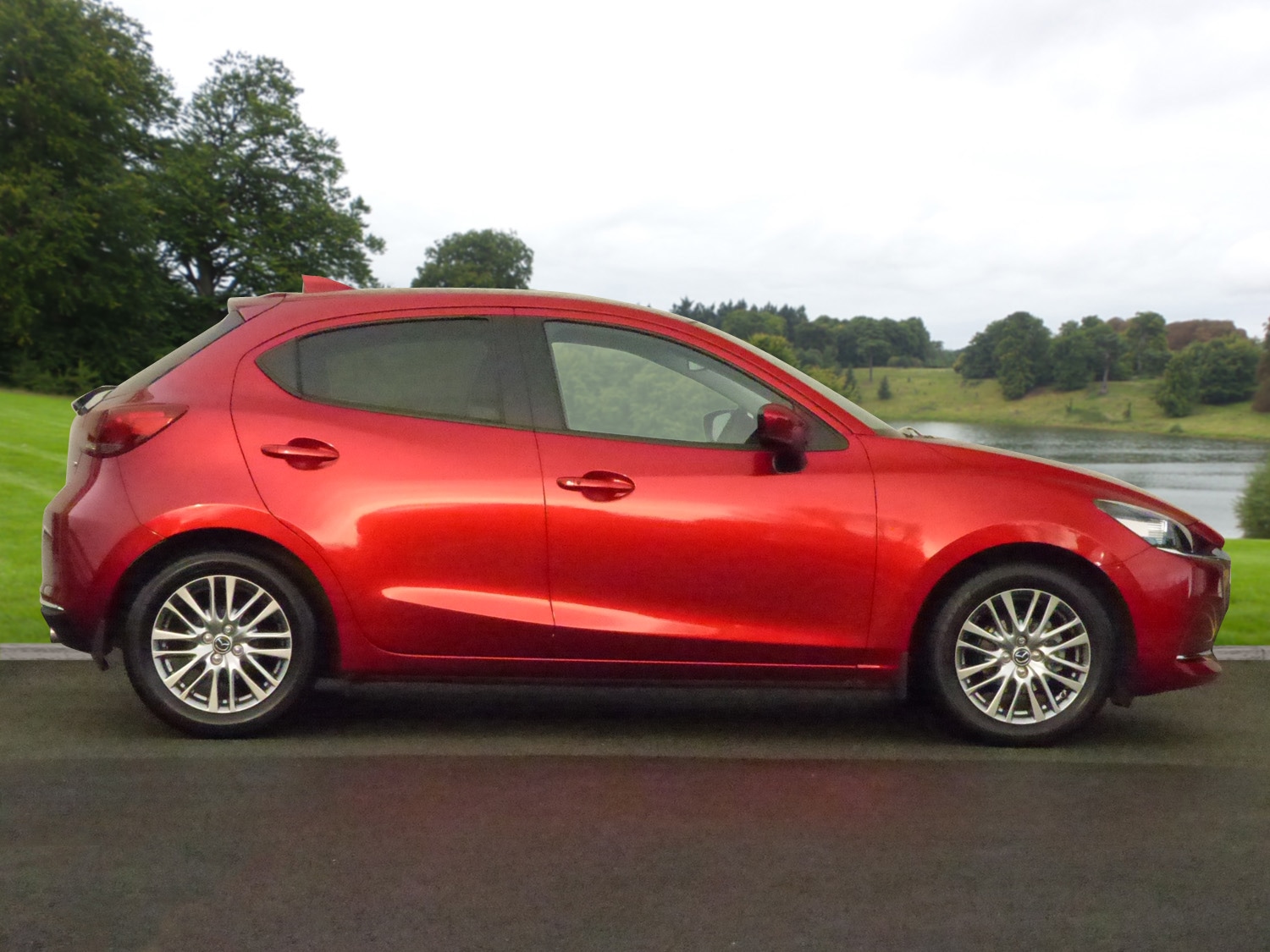 Used Mazda Mazda2 2022 for sale - 76495467: Photo 2
