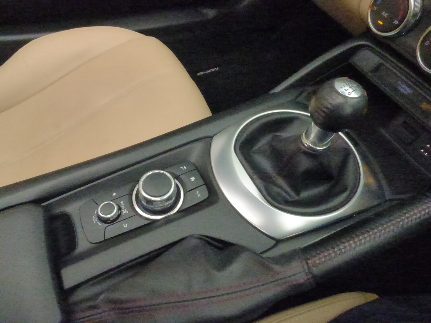 Used Mazda MX-5 2016 for sale - 76341255: Photo 11