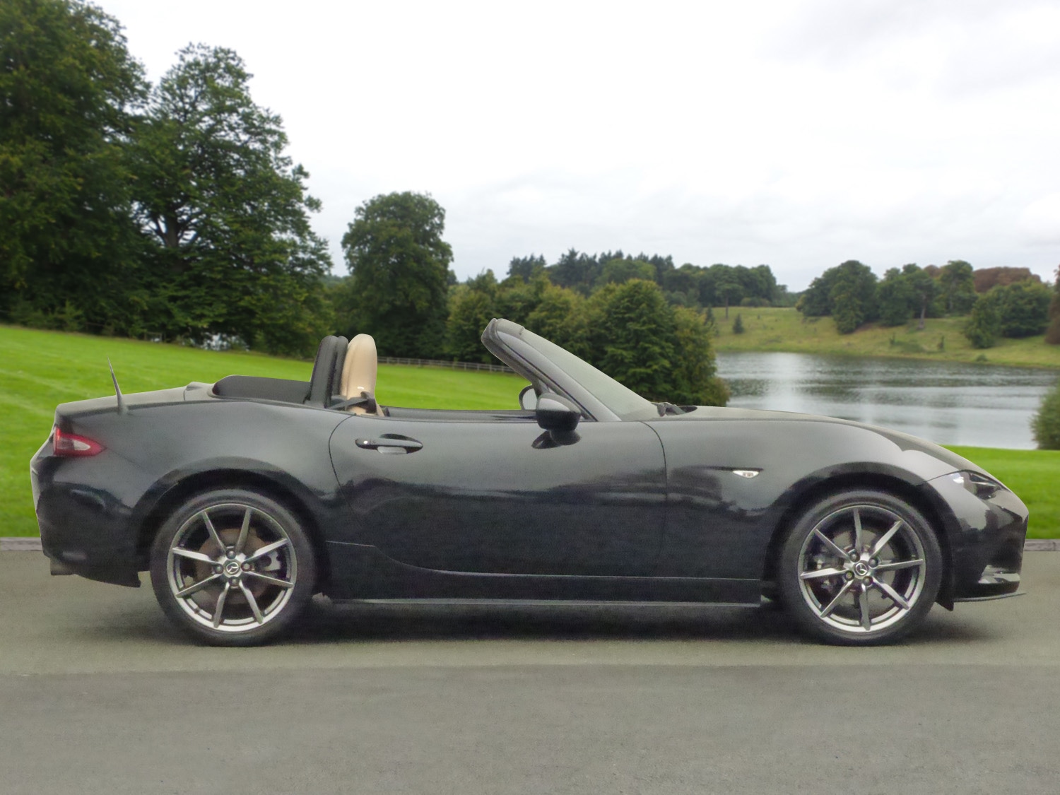 Used Mazda MX-5 2016 for sale - 76341255: Photo 2