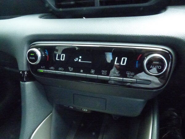 Used Mazda Mazda2 HYBRID 2025 for sale - 74880236: Photo 23