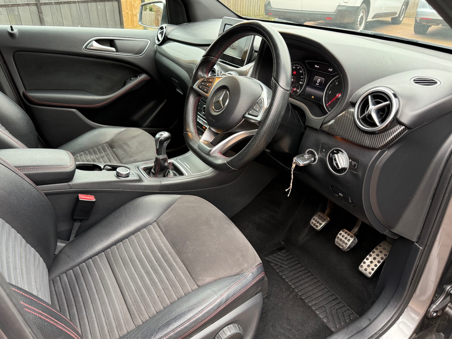 Used Mercedes-Benz B Class 2015 for sale - 78099776: Photo 14