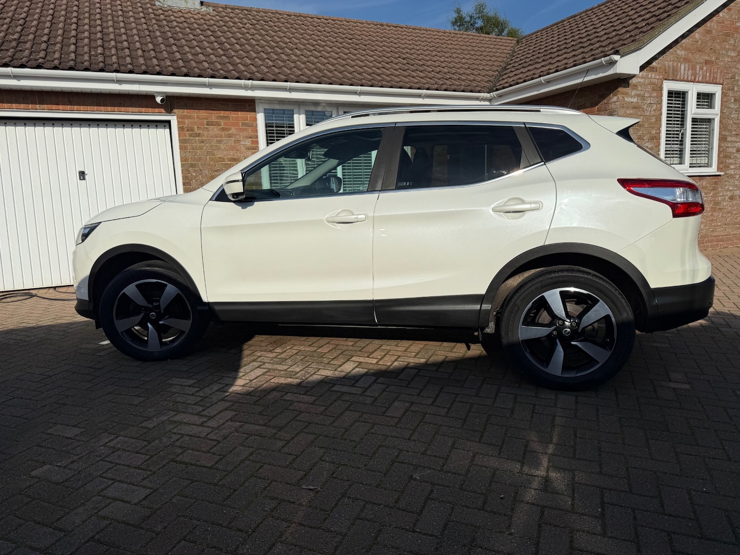 Used Nissan Qashqai 2016 for sale - 77760291: Photo 3