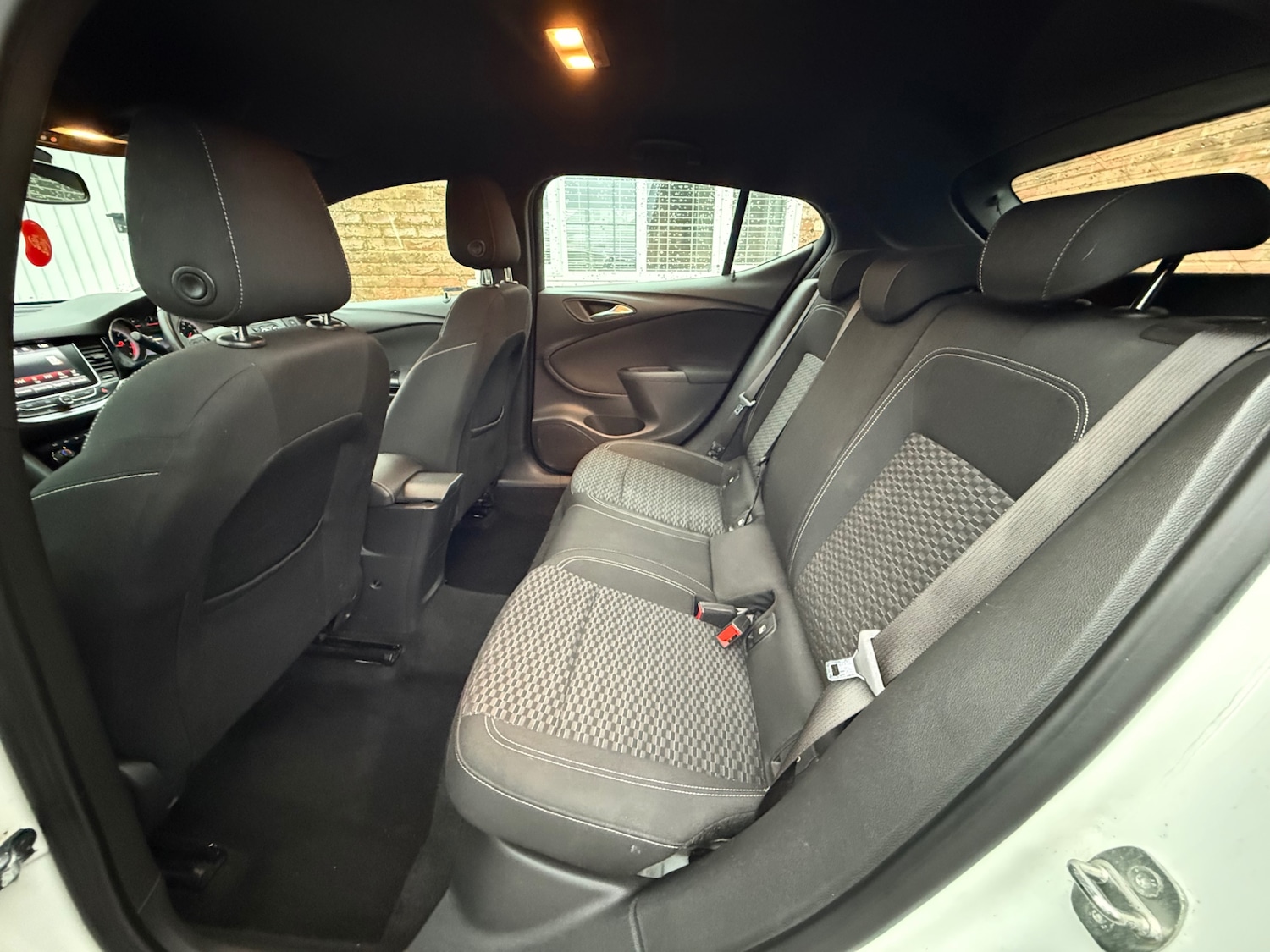 Used Vauxhall Astra 2016 for sale - 77277636: Photo 14