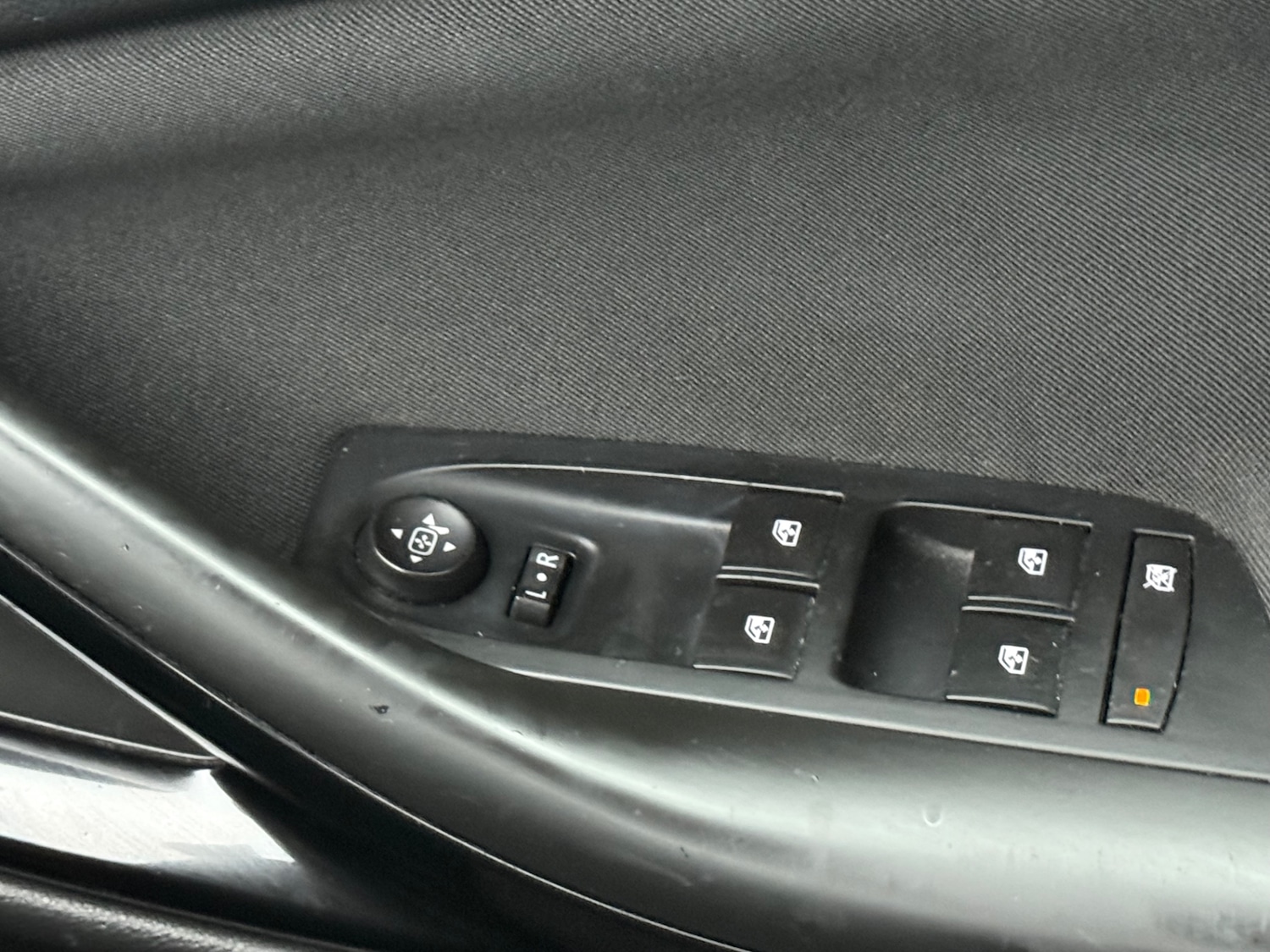 Used Vauxhall Astra 2016 for sale - 77277636: Photo 22