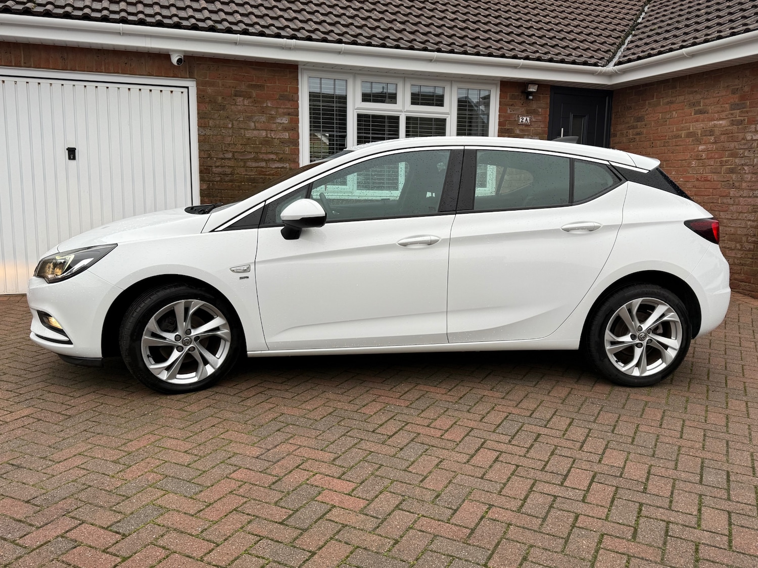 Used Vauxhall Astra 2016 for sale - 77277636: Photo 3