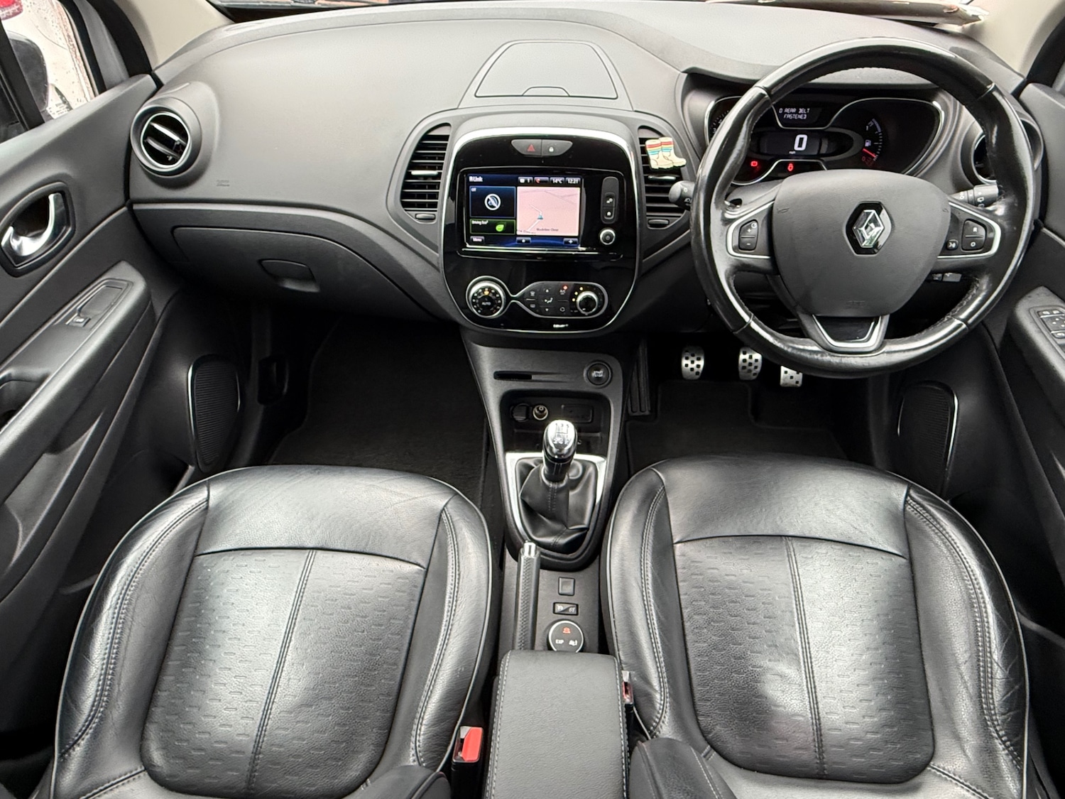 Used Renault Captur 2017 for sale - 76497710: Photo 10