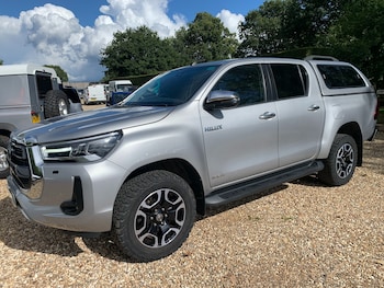 Used Toyota Hilux 2021 for sale - 75650710: Photo