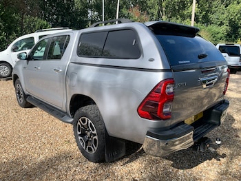 Used Toyota Hilux 2021 for sale - 75650710: Photo