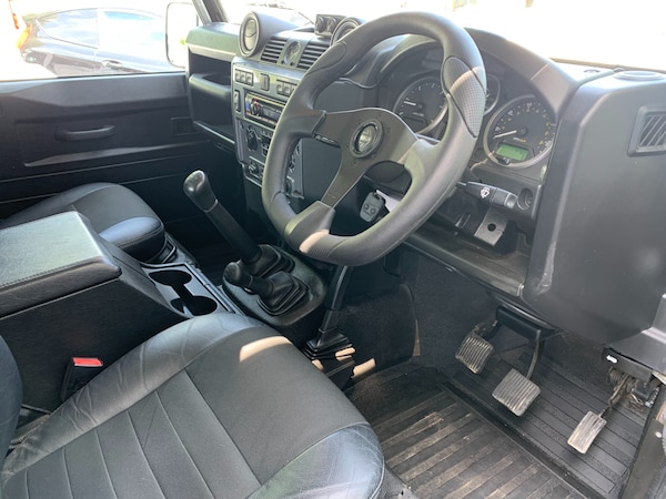 Used Land Rover Defender 2012 for sale - 74645886: Photo 3