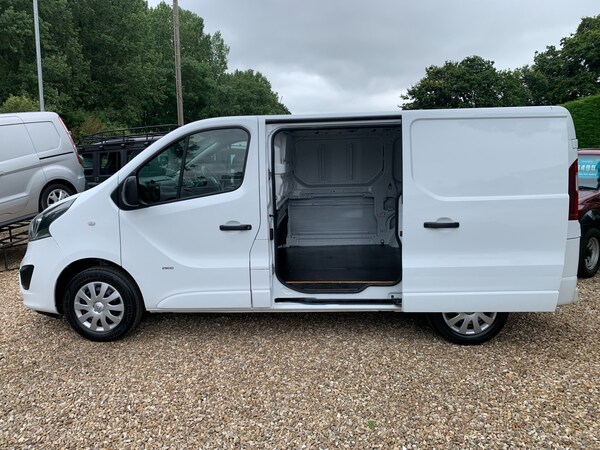 Used Vauxhall Vivaro 2016 for sale - 70667966: Photo 7