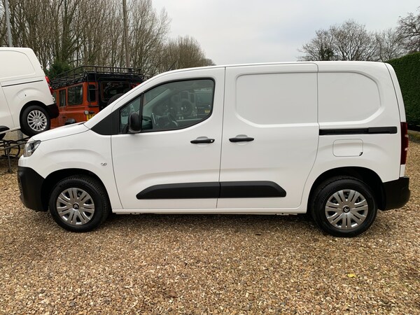 Used Citroen Berlingo 2021 for sale - 73166479: Photo 2