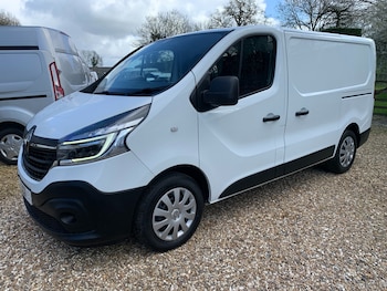 Renault Trafic feature image
