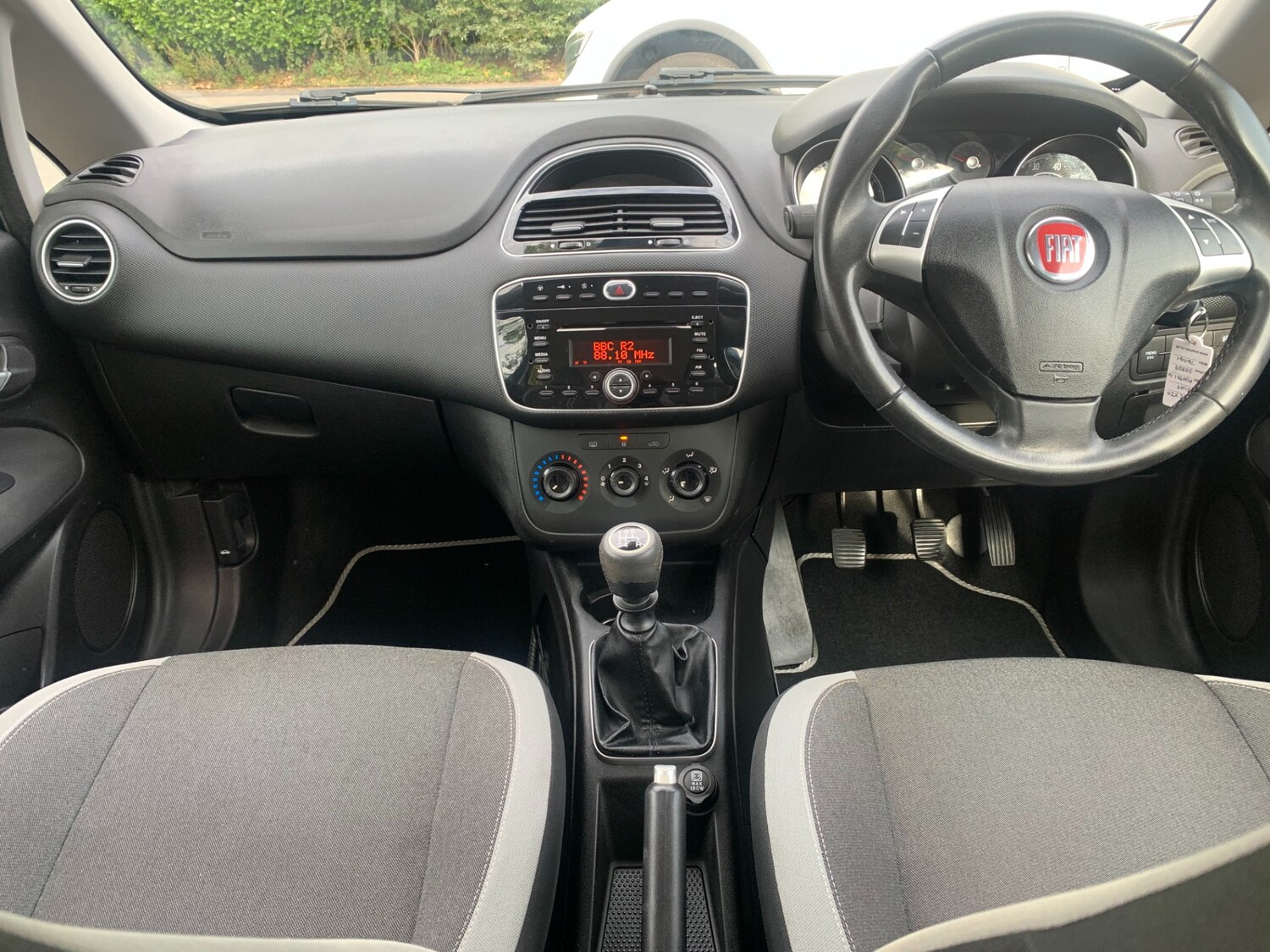 Used Fiat Punto 2012 for sale - 76063547: Photo 15