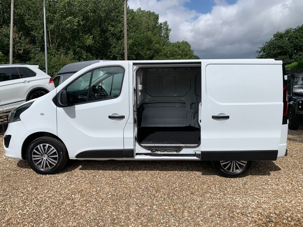 Used Vauxhall Vivaro 2019 for sale - 75263553: Photo 10