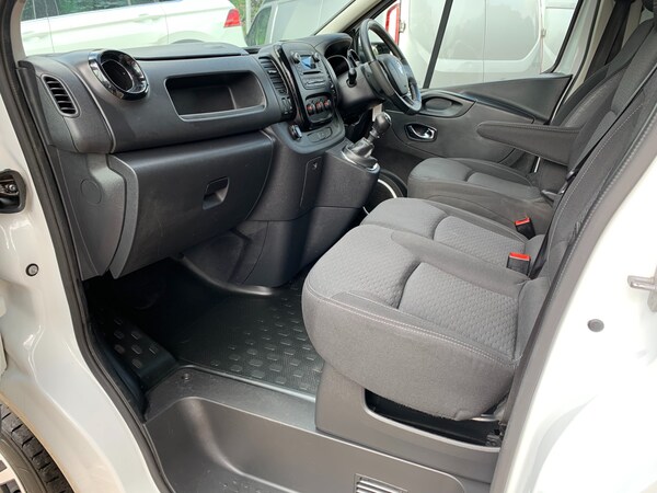 Used Vauxhall Vivaro 2019 for sale - 75263553: Photo 18