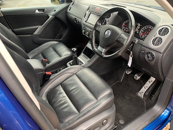 Used Volkswagen Tiguan 2009 for sale - 76818043: Photo