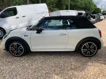 Used MINI Convertible 2018 for sale - 70223368: Photo