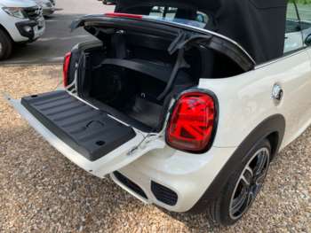 Used MINI Convertible 2018 for sale - 70223368: Photo