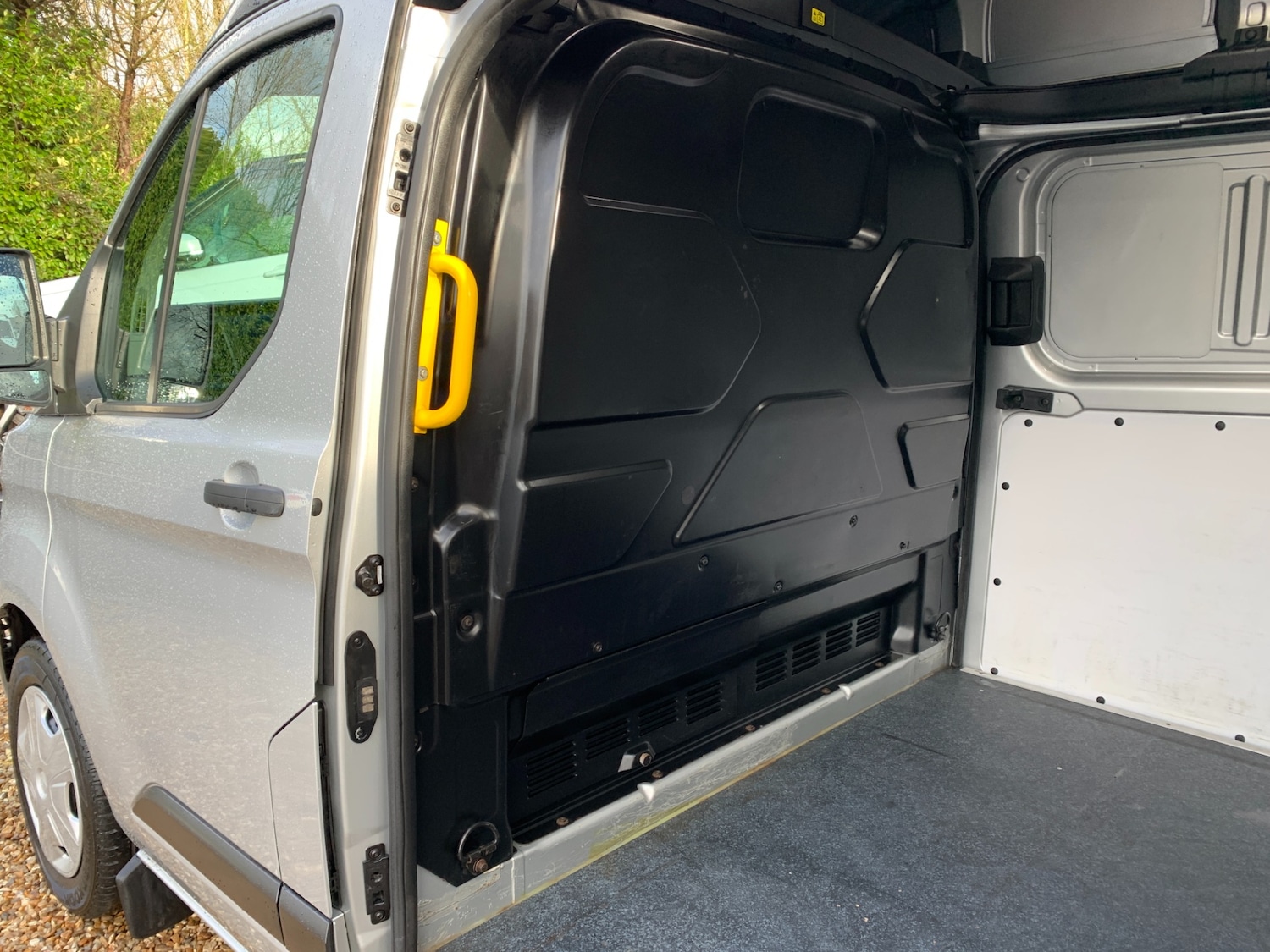 Used Ford Transit Custom 2020 for sale - 77365172: Photo 14