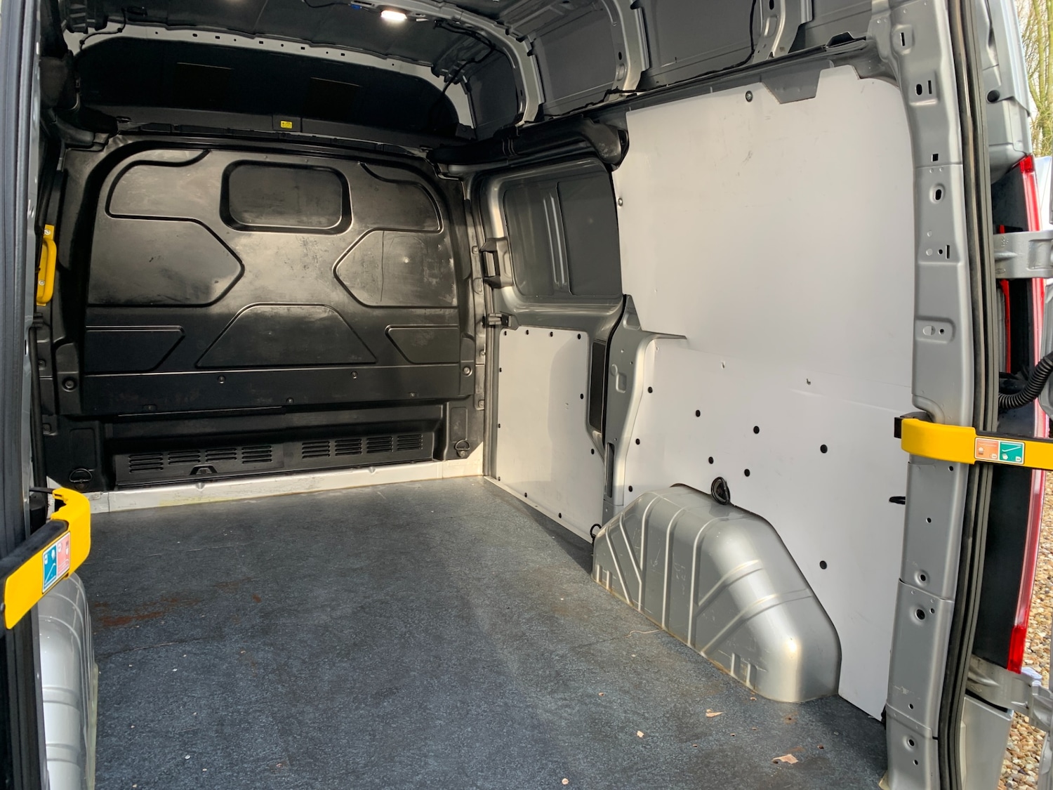 Used Ford Transit Custom 2020 for sale - 77365172: Photo 19