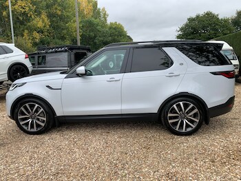 Used Land Rover Discovery 2022 for sale - 78250036: Photo