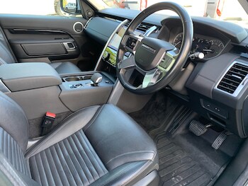 Used Land Rover Discovery 2022 for sale - 78250036: Photo