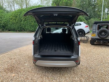 Used Land Rover Discovery 2022 for sale - 78250036: Photo