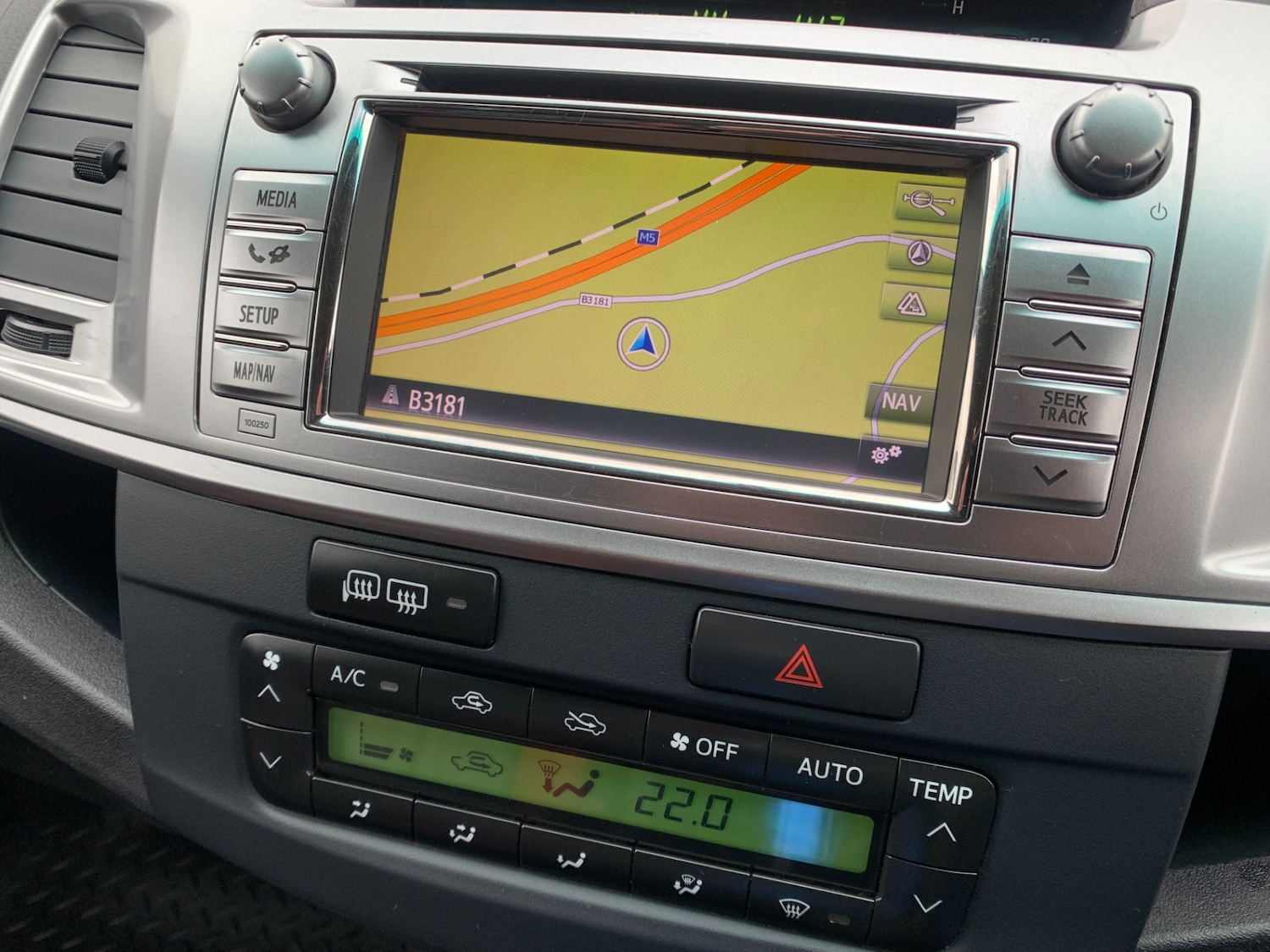 Used Toyota Hilux 2015 for sale - 77570270: Photo 23