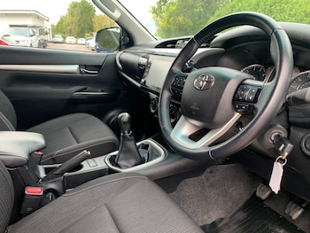 Used Toyota Hilux 2022 for sale - 78352871: Photo