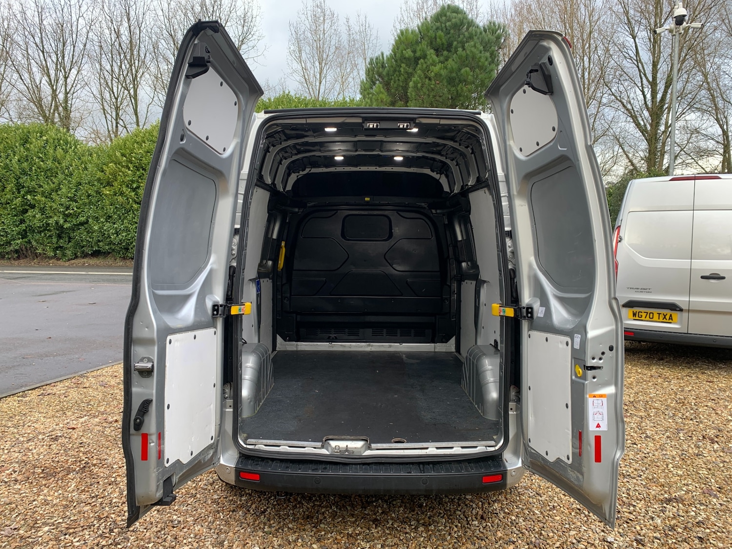 Used Ford Transit Custom 2020 for sale - 77220826: Photo 4