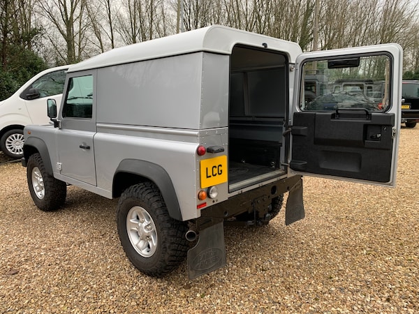 Used Land Rover Defender 2015 for sale - 73947689: Photo 8