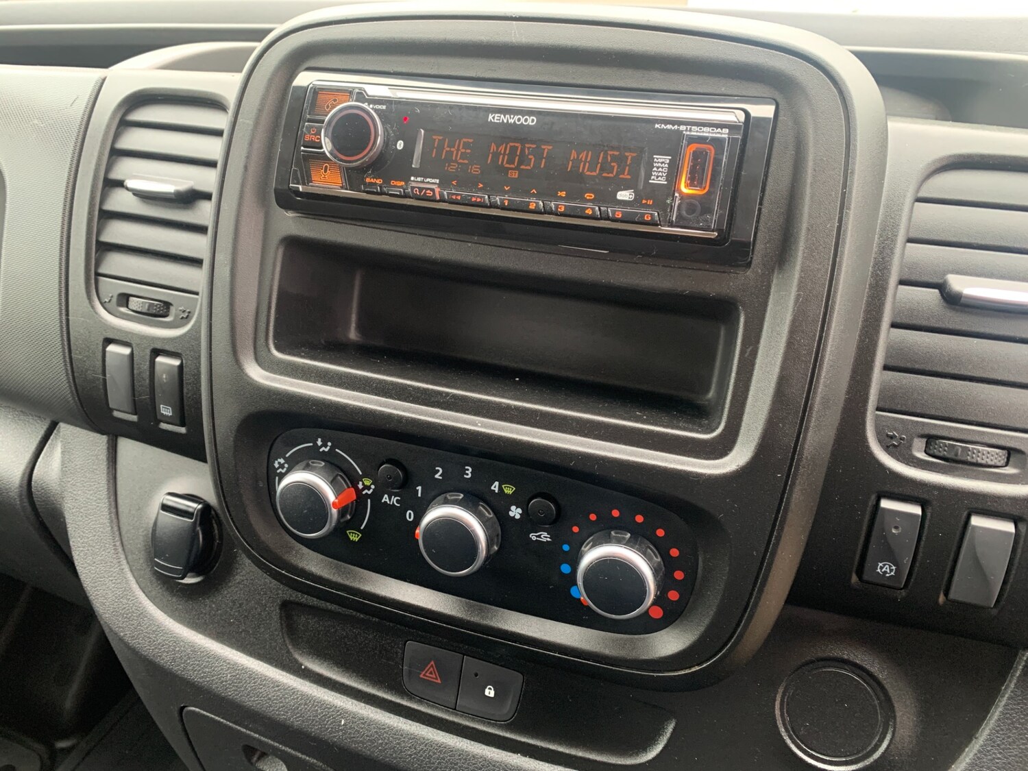 Used Renault Trafic 2021 for sale - 77663260: Photo 25