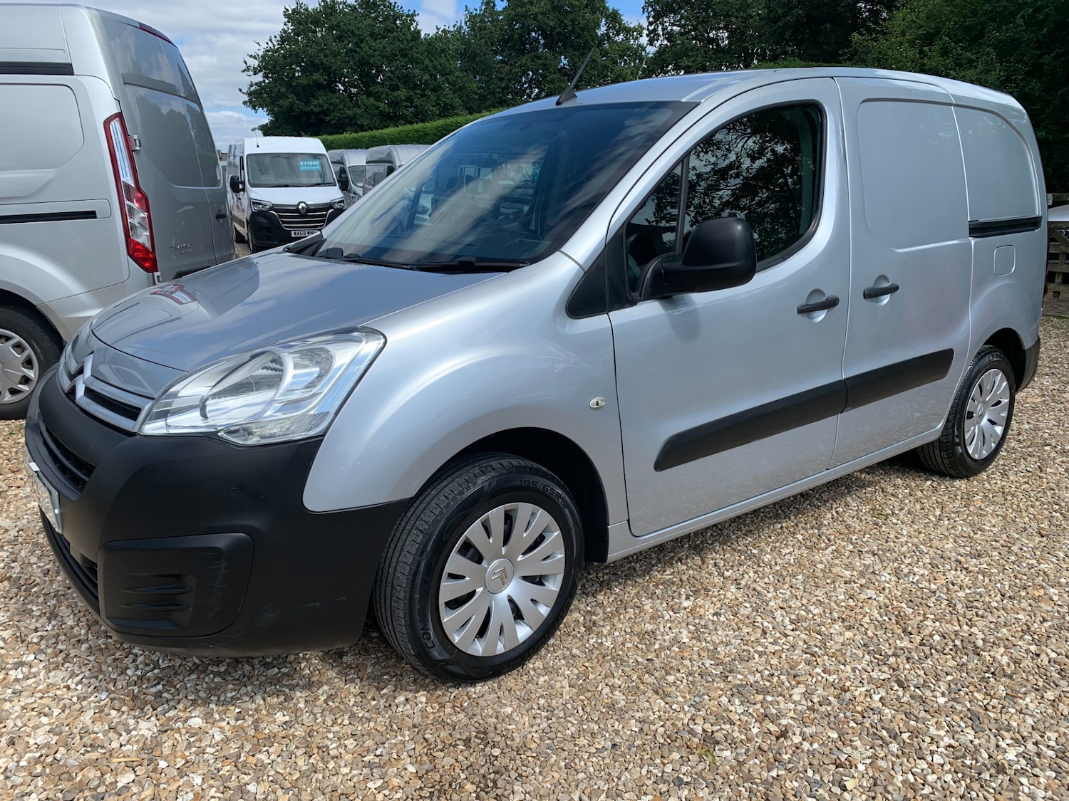 Used Citroen Berlingo 2015 for sale - 76075906: Photo 1