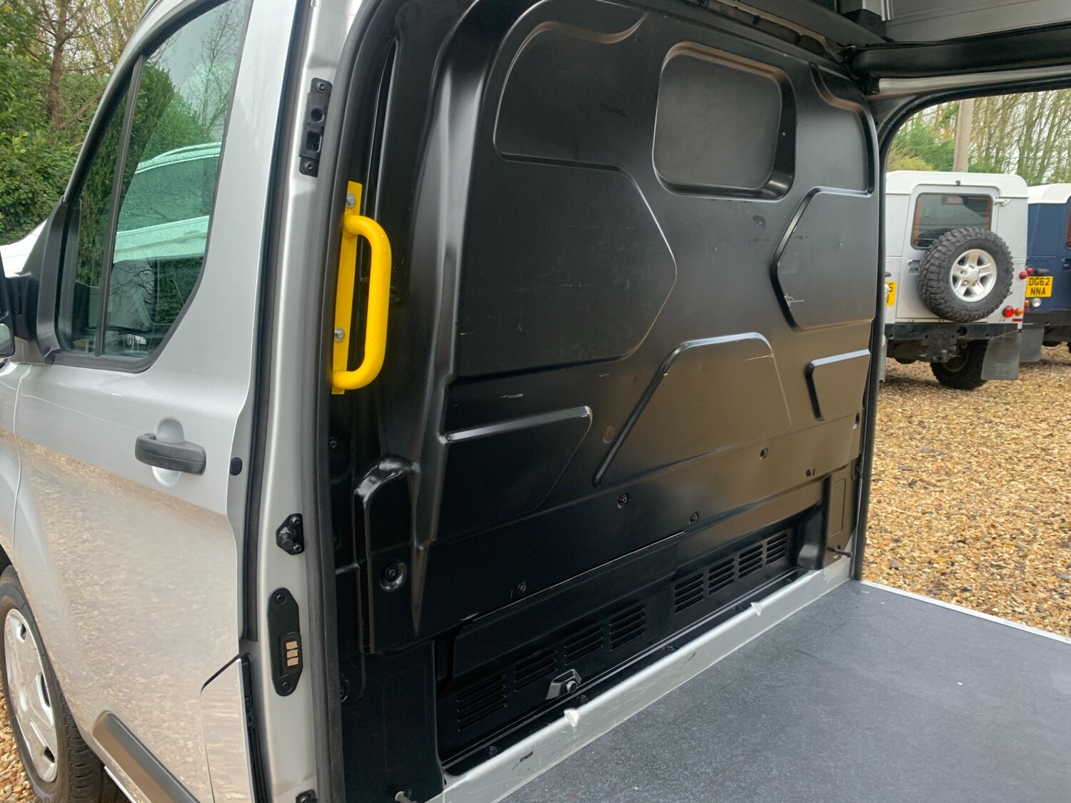 Used Ford Transit Custom 2020 for sale - 75908686: Photo 12