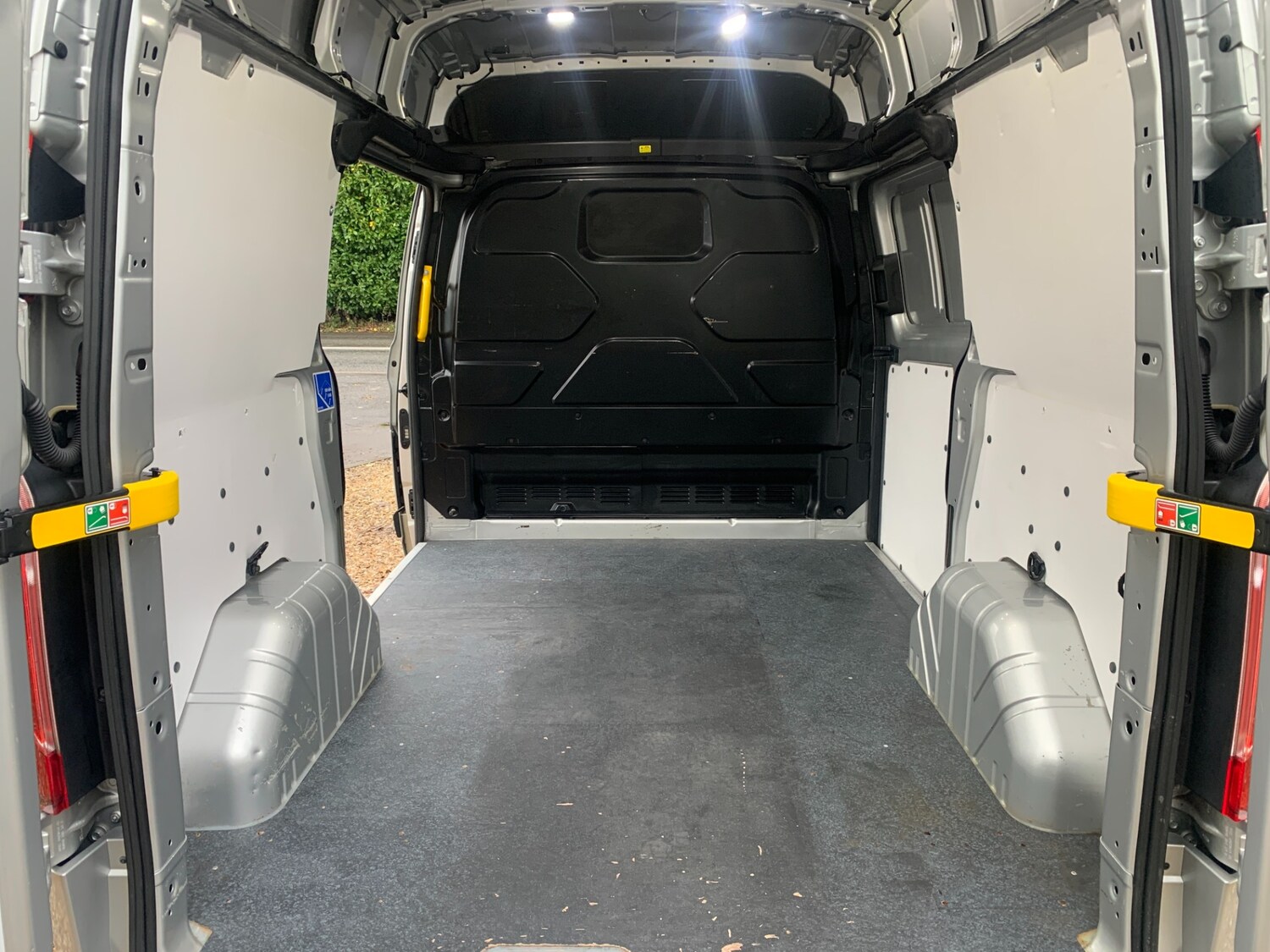 Used Ford Transit Custom 2020 for sale - 75908686: Photo 14