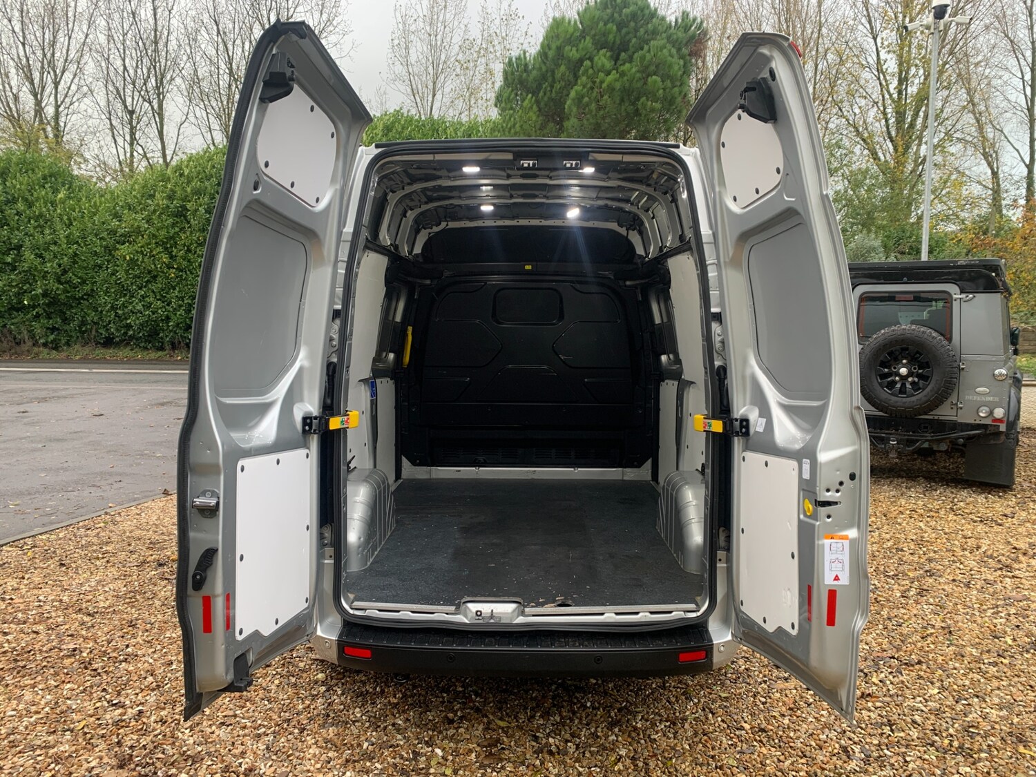 Used Ford Transit Custom 2020 for sale - 75908686: Photo 4