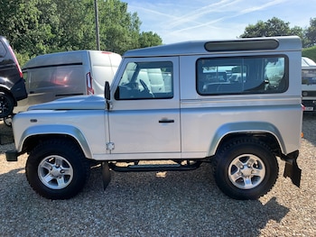 Used Land Rover Defender 2014 for sale - 78903366: Photo