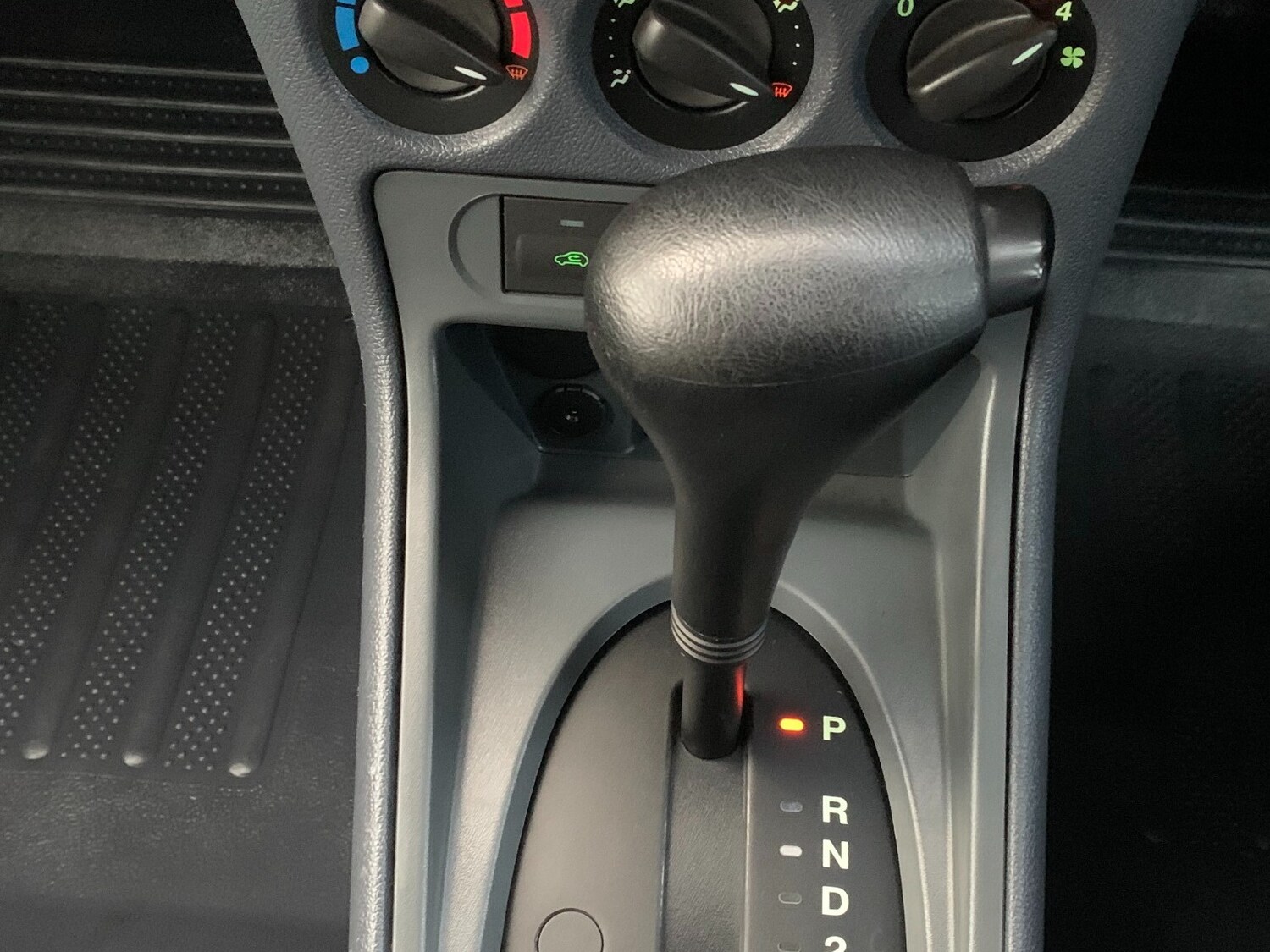 Used Ford Transit Connect 2011 for sale - 72928141: Photo 19