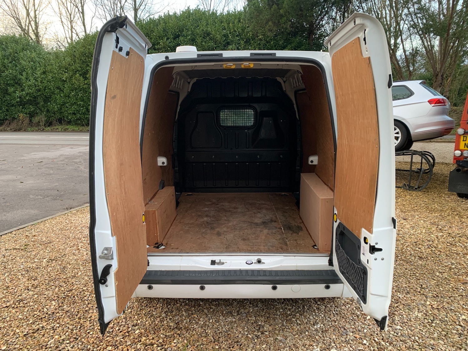 Used Ford Transit Connect 2011 for sale - 72928141: Photo 4