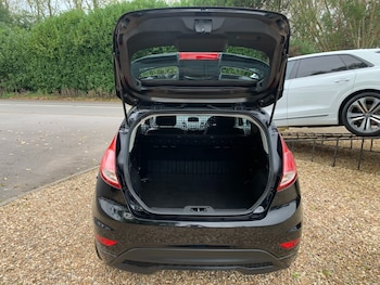 Used Ford Fiesta 2016 for sale - 77490418: Photo