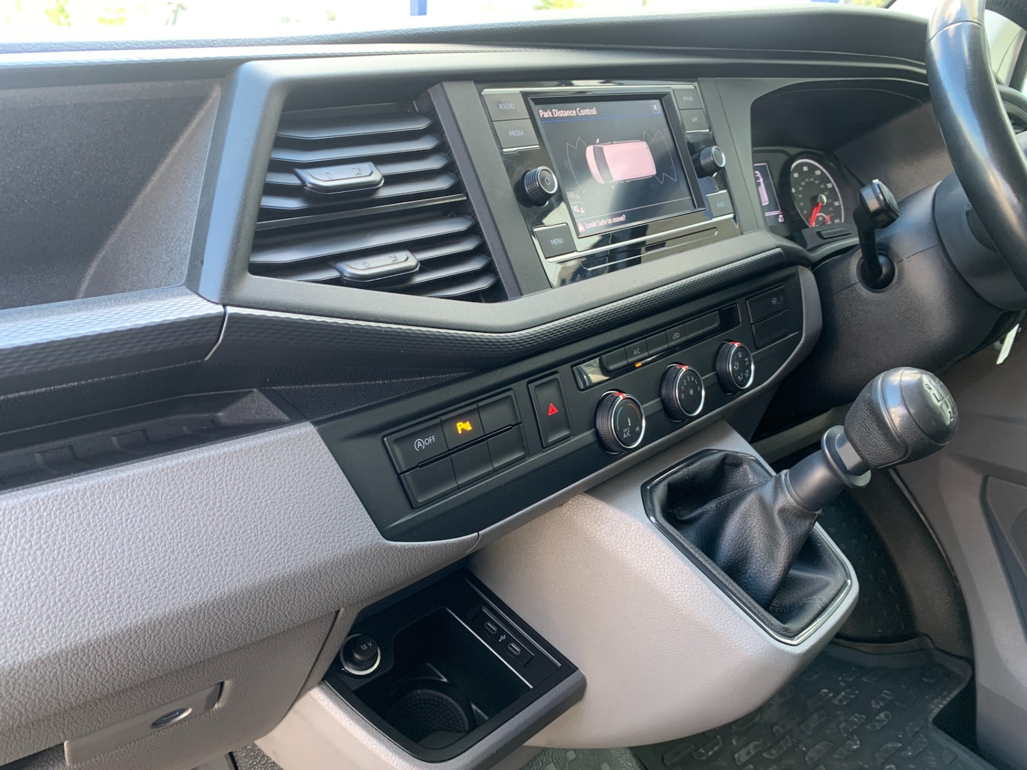 Used Volkswagen Transporter 2022 for sale - 78042962: Photo 28