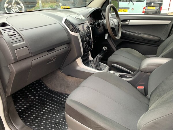 Used Isuzu D-Max 2017 for sale - 73686145: Photo 12