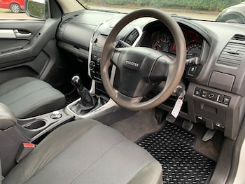 Used Isuzu D-Max 2017 for sale - 73686145: Photo