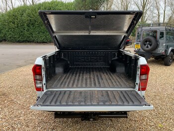 Used Isuzu D-Max 2017 for sale - 73686145: Photo
