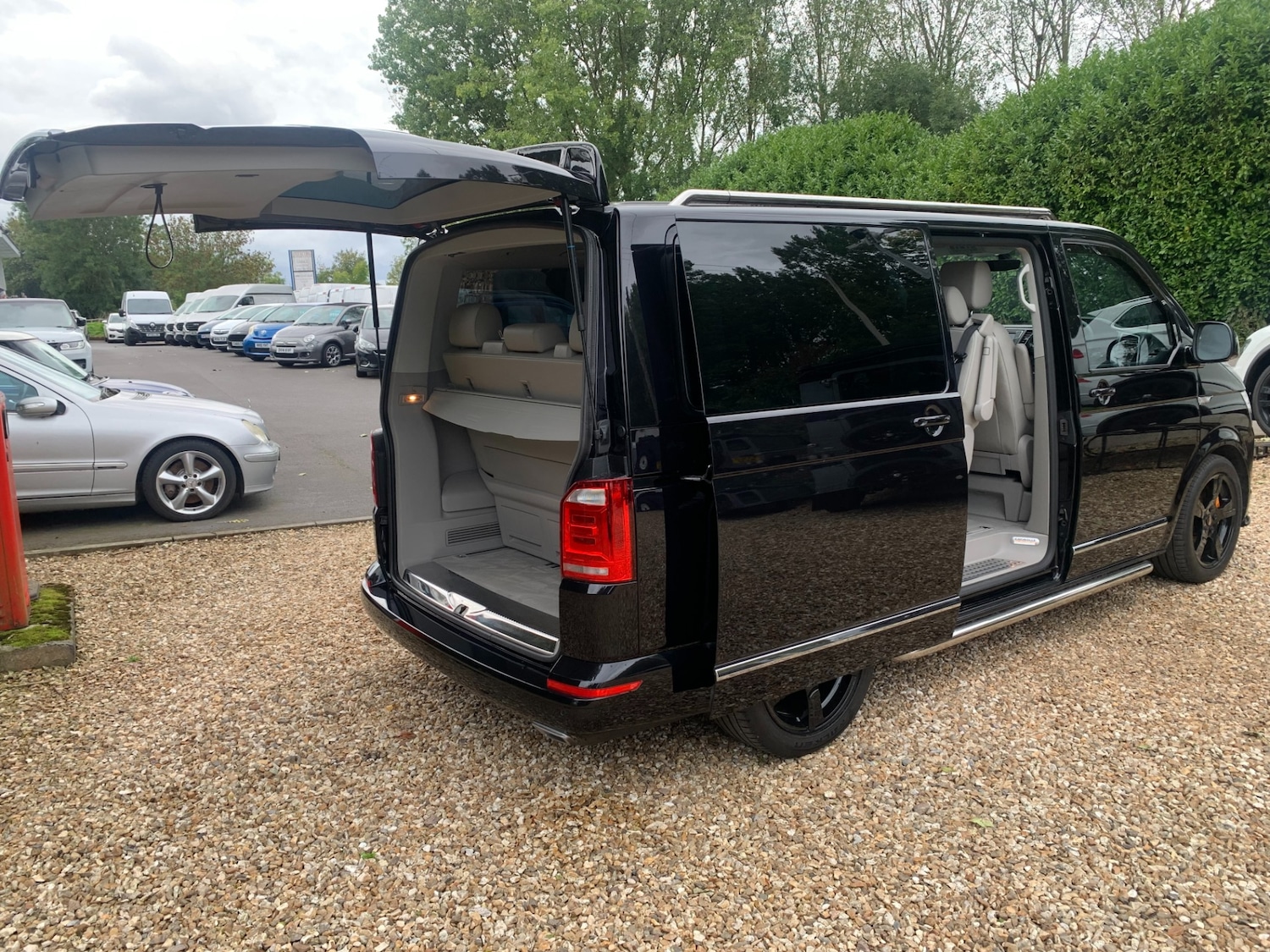 Used Volkswagen Caravelle 2016 for sale - 76142362: Photo 11