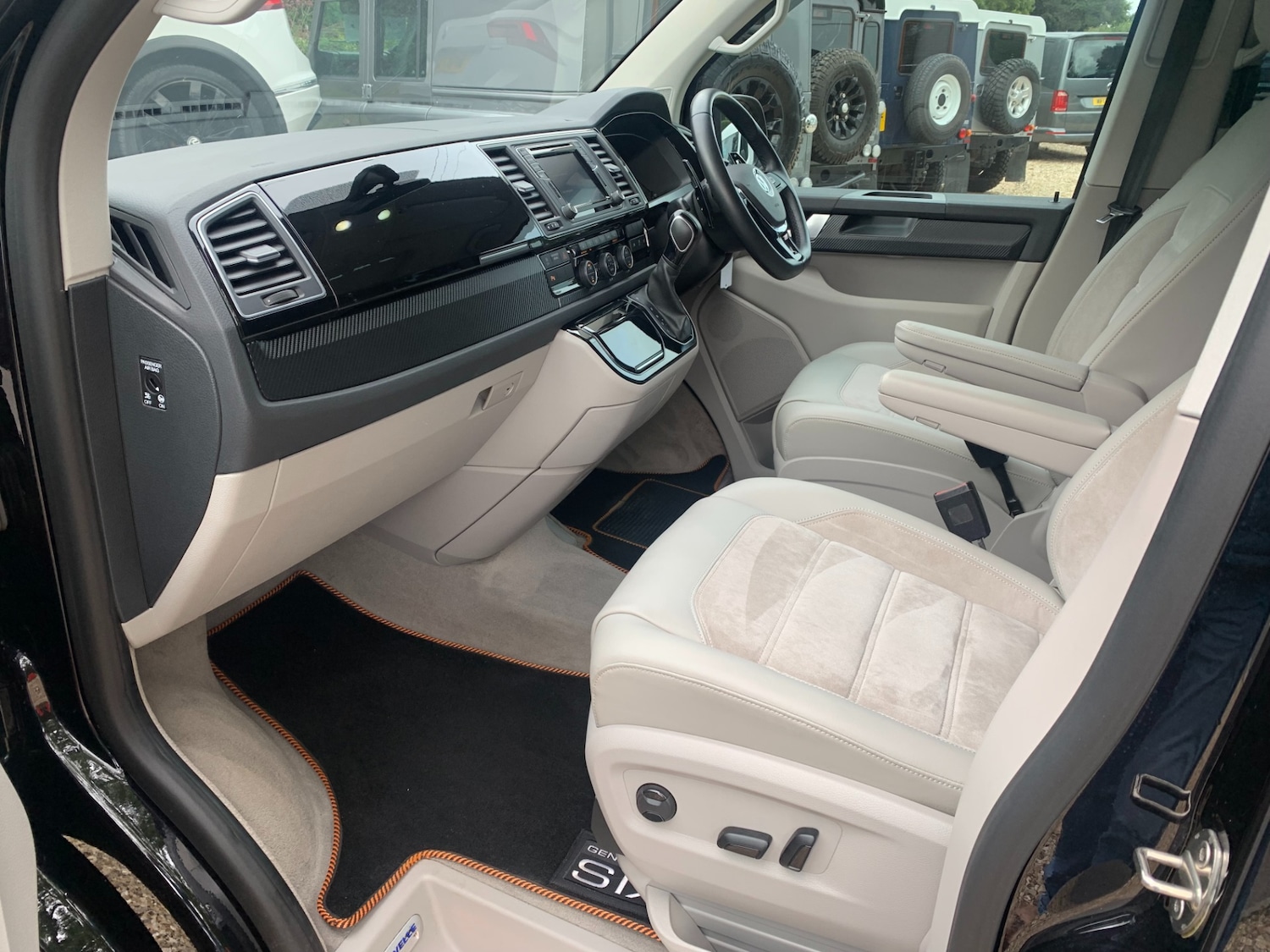 Used Volkswagen Caravelle 2016 for sale - 76142362: Photo 20